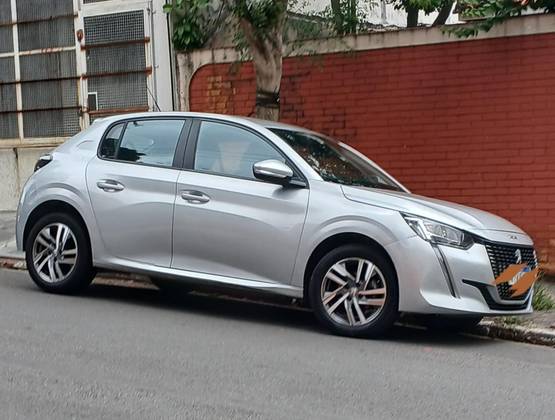 PEUGEOT 208 1.6 16V FLEX ALLURE AT6